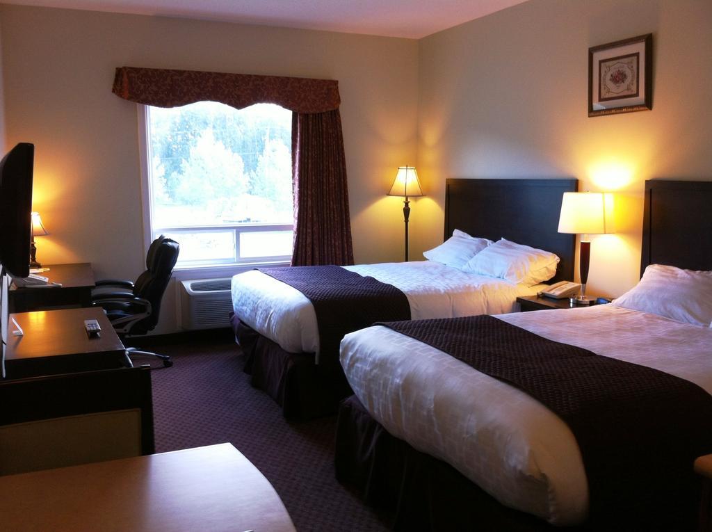 Days Inn By Wyndham Chetwynd Szoba fotó